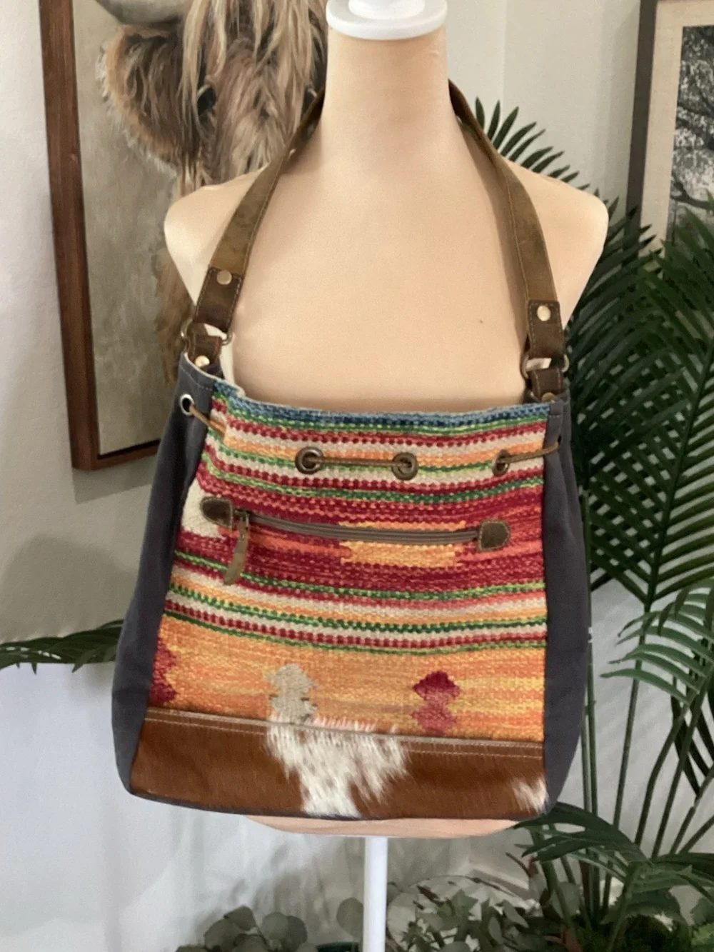 Preowned Multicolor Woven Shoulder Bag with Leather Trim